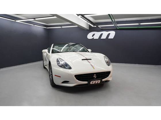 FERRARI CALIFORNIA 4.3 V8 GASOLINA F1-DCT